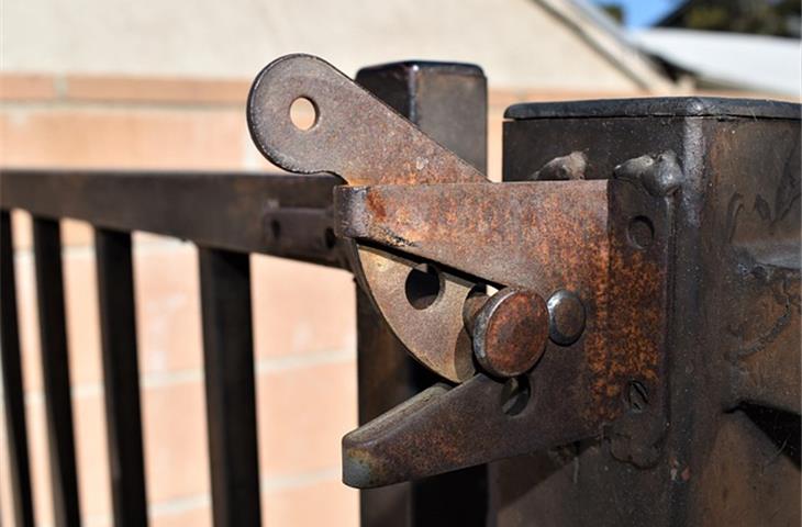 ss latch lock