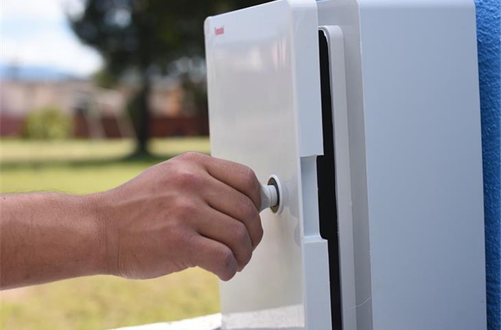 Electrical Cabinet Quarter Turn Locks