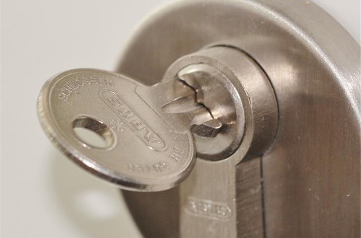 commercial metal door locks