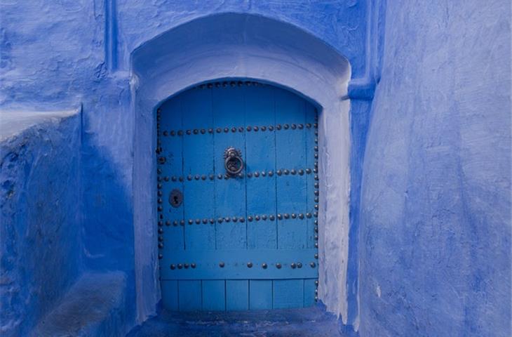 door handles and hinges