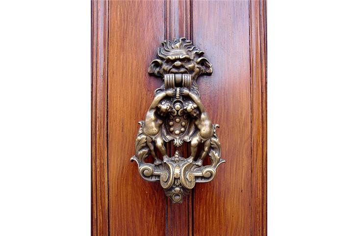 door handles and knobs